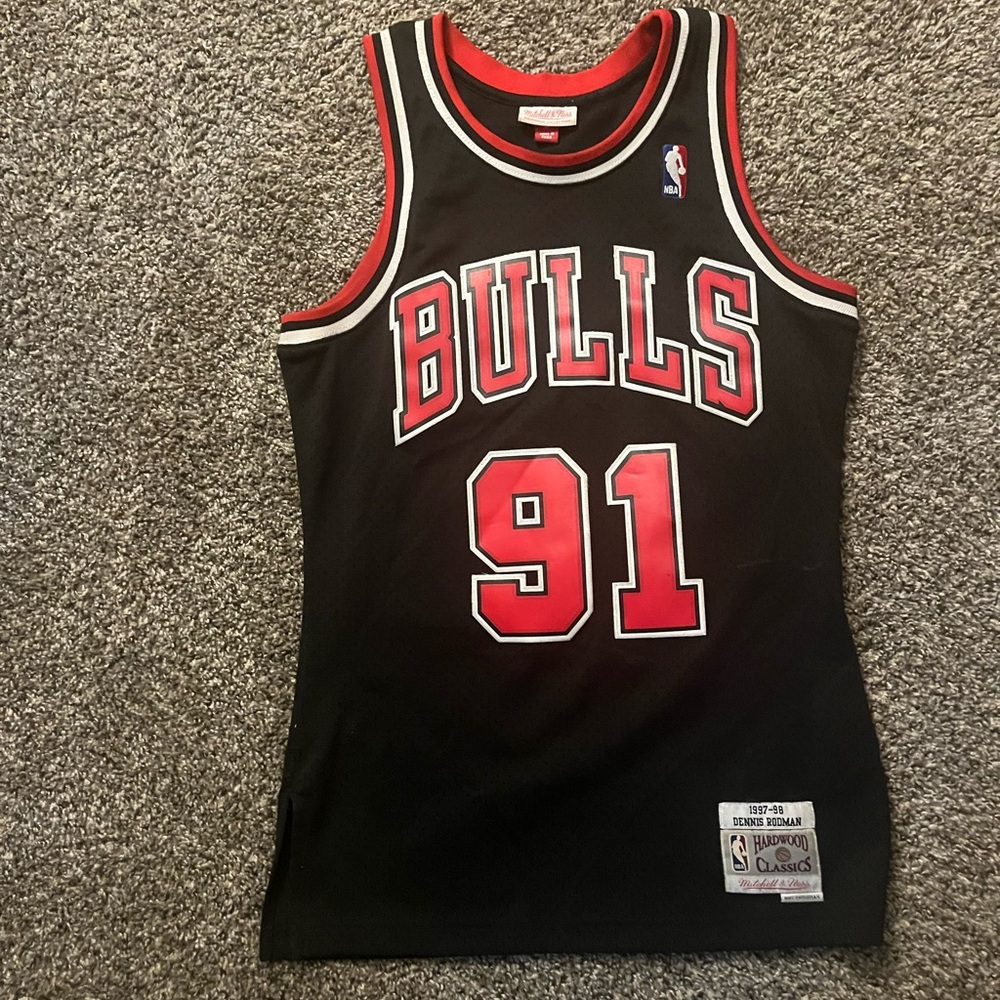 Mitchell & Ness Black Bulls Jersey